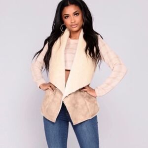 HAVE Flyaway Faux Fur Suede Vest Camel Tan Medium Pockets